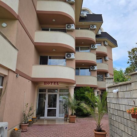 Hotel Paris Relax Zone Balchik Bagian luar foto