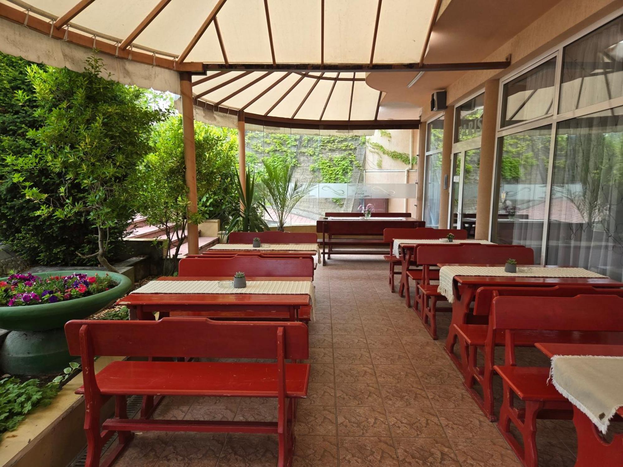 Hotel Paris Relax Zone Balchik Bagian luar foto