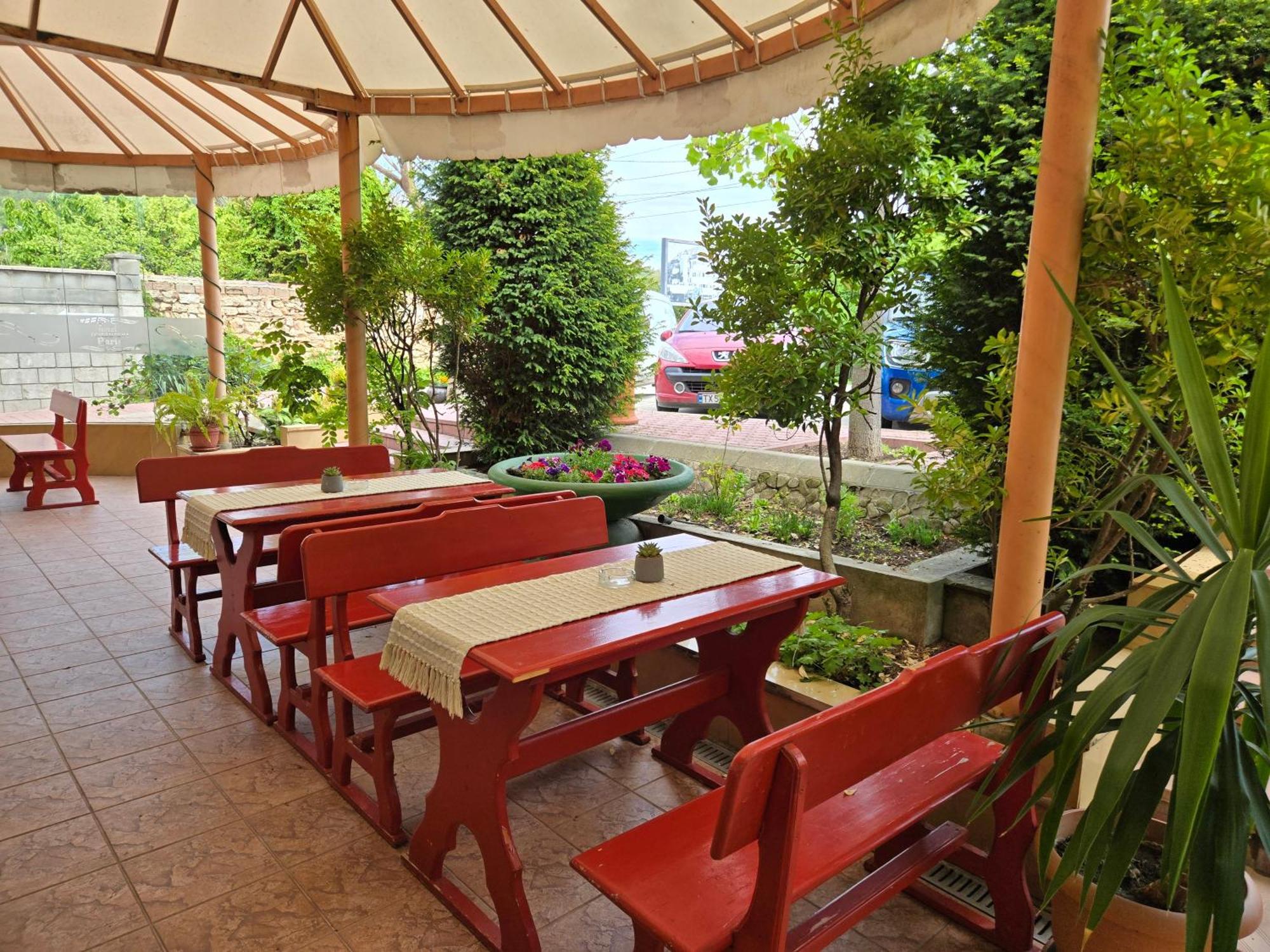 Hotel Paris Relax Zone Balchik Bagian luar foto